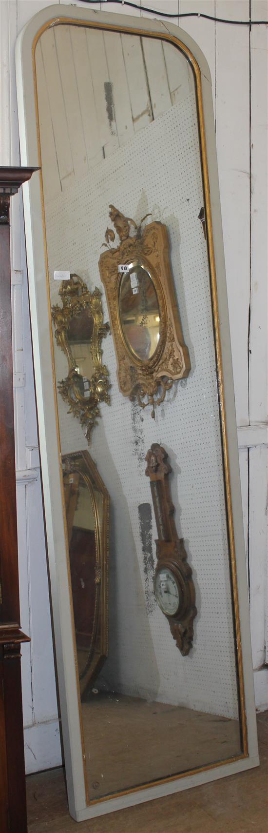 Large painted frame mirror(-)